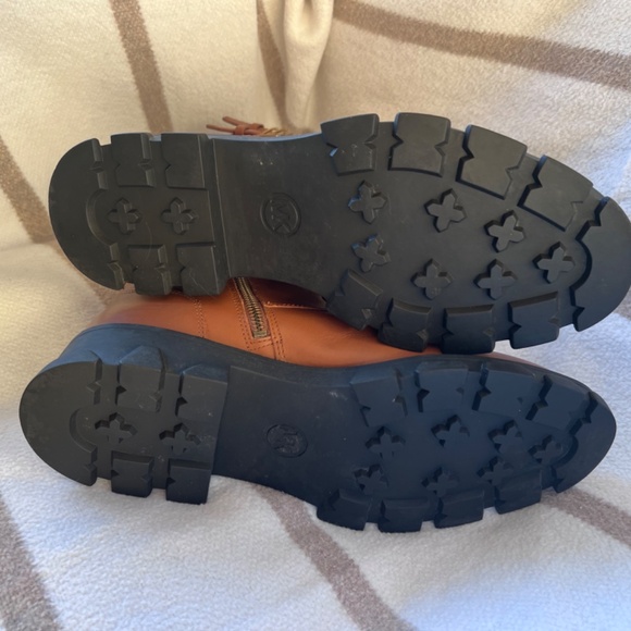 Michael Kors Brown Leather Lace Up Ankle Boots / Booties with Zipper Size 8.5 - Picture 6 of 7